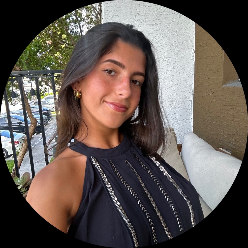 Meet your Posher, Chloe